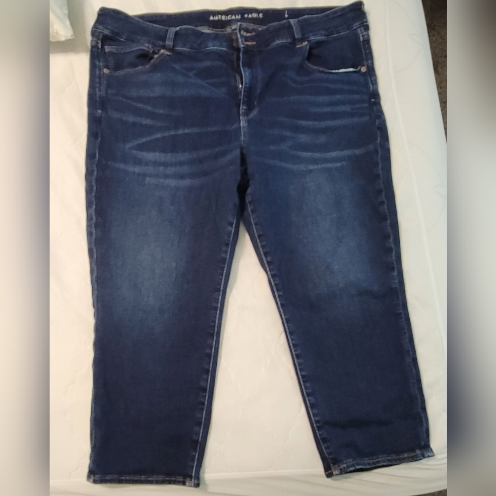 American Eagle crop capris 22 short